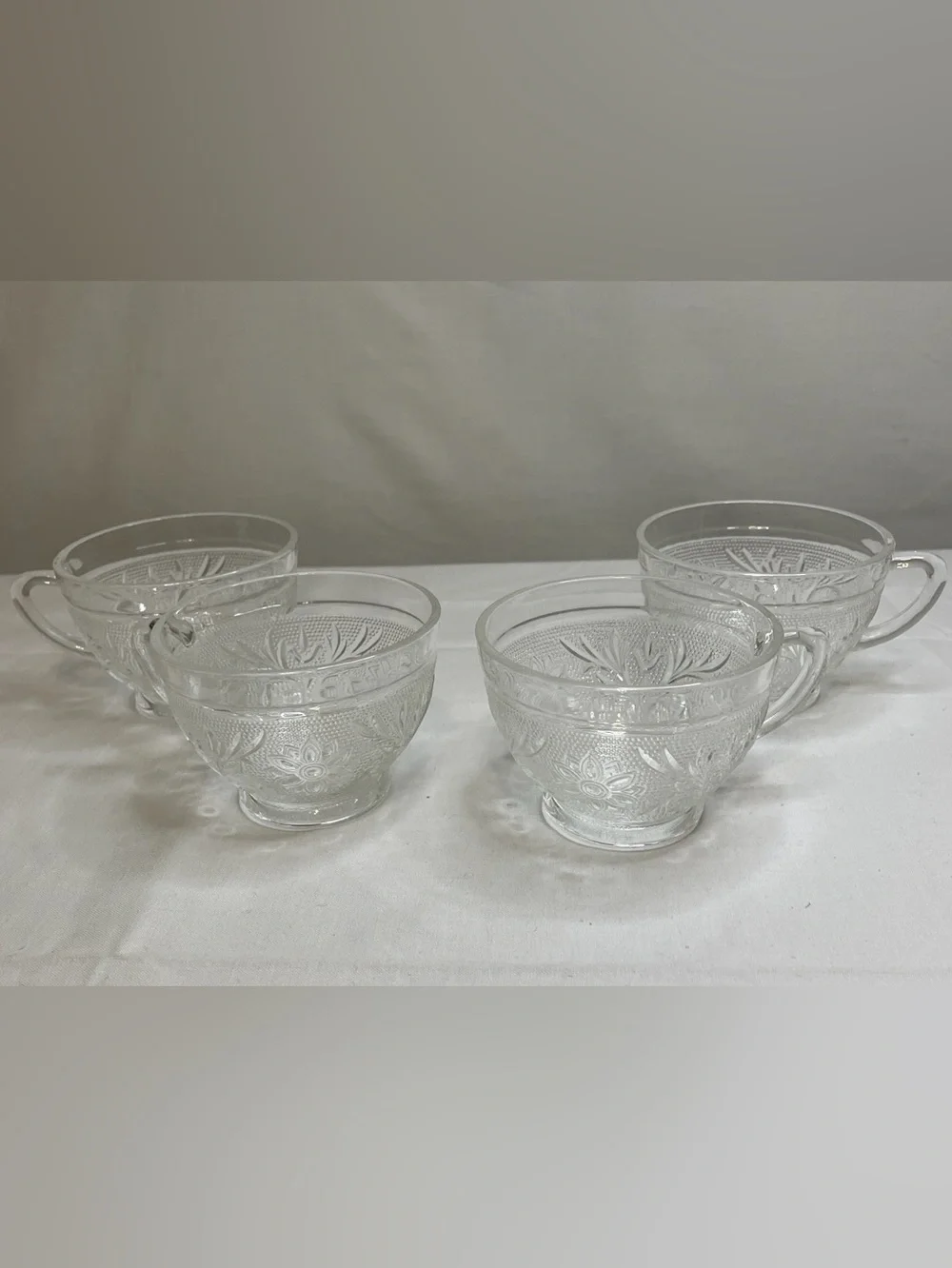 VINTAGE ANCHOR HOCKING Sandwich Punch Cups - Set of 4